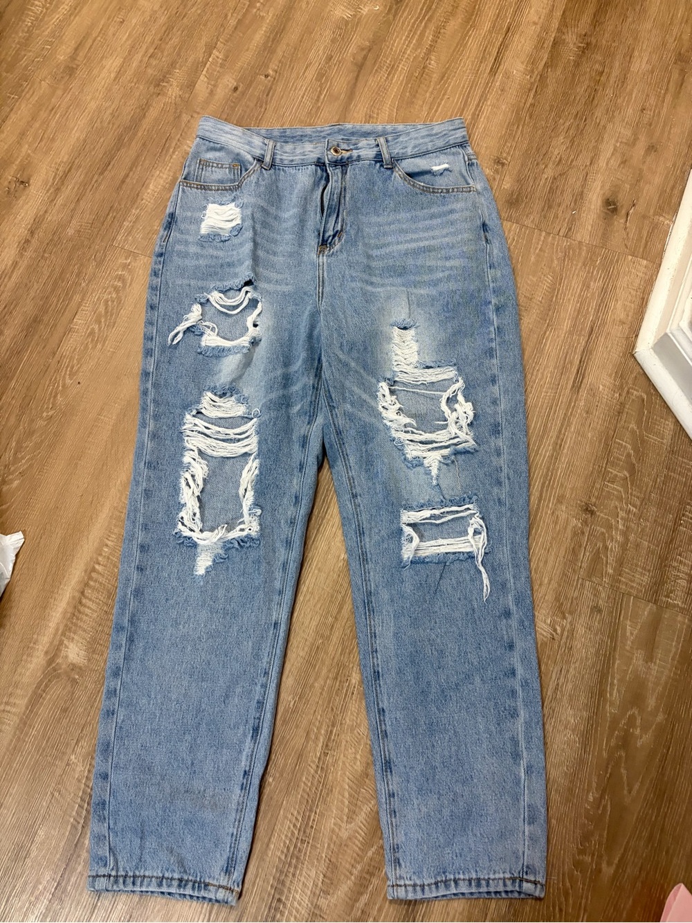 SHEIN Light Blue Ripped Boyfriend Jeans